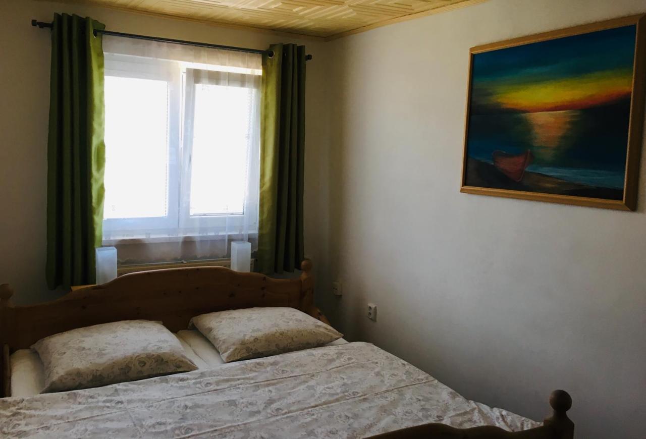 Ubytovani U Ropaku Horni Slavkov Ngoại thất bức ảnh